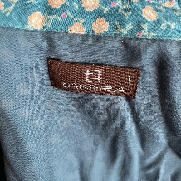 Farmhouse dress blue and yellow floral Button-Up long sleeve dress - Picture 4 of 6